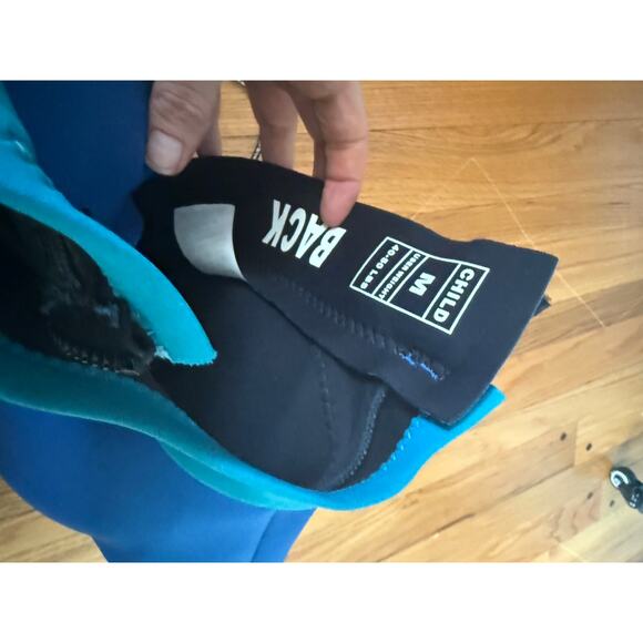 bodyglove kids size medium (40-50 pounds) padded wetsuit body glove - Picture 6 of 8